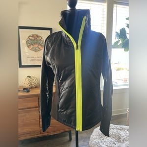 Like new Women’s North Face jacket